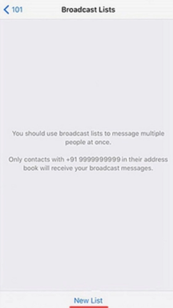 broadcast WhatsApp di HP iPhone